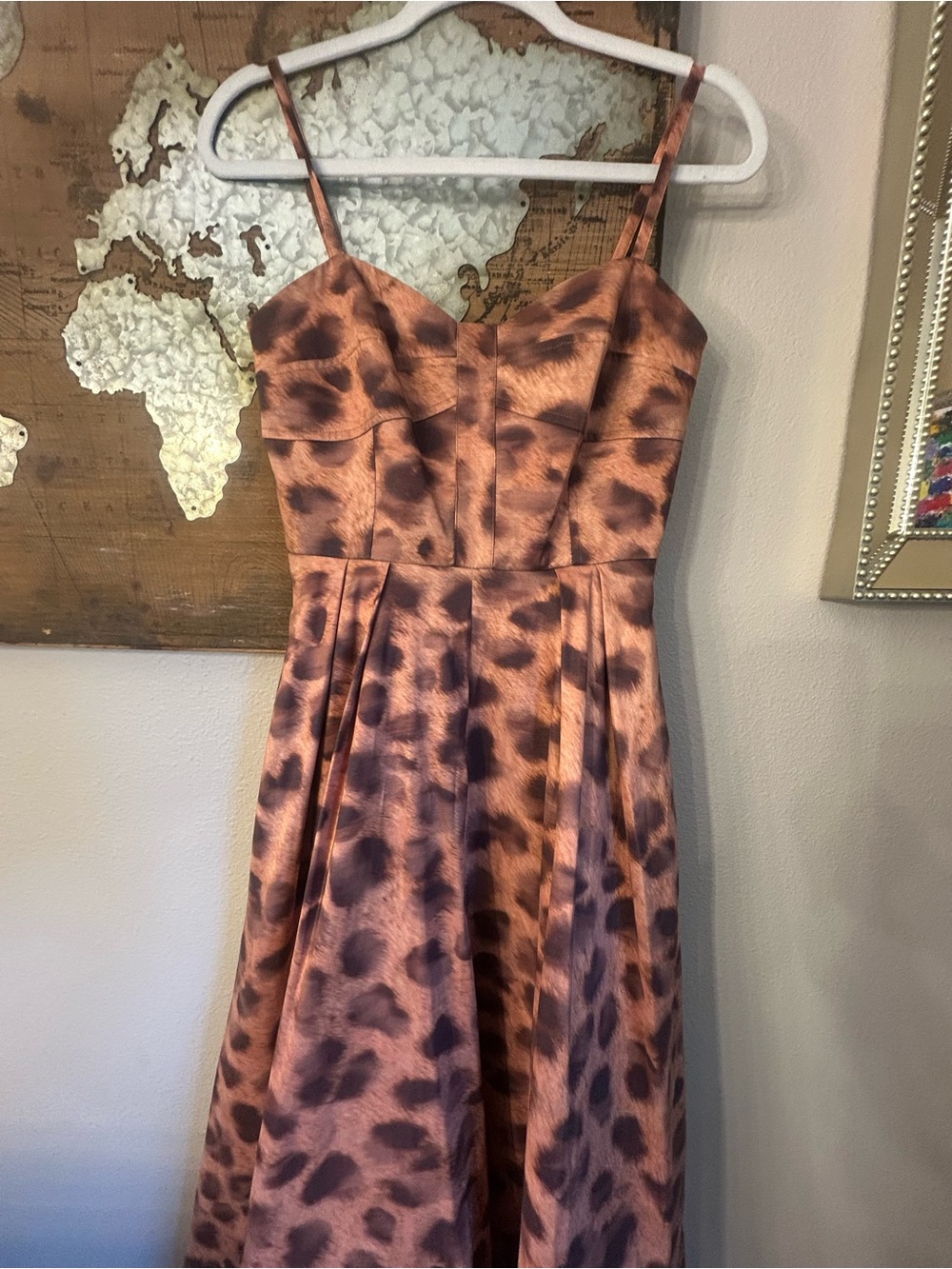 Milly Leopard-Print Sweetheart Midi Dress in multi brown leopard printed - Picture 7 of 10
